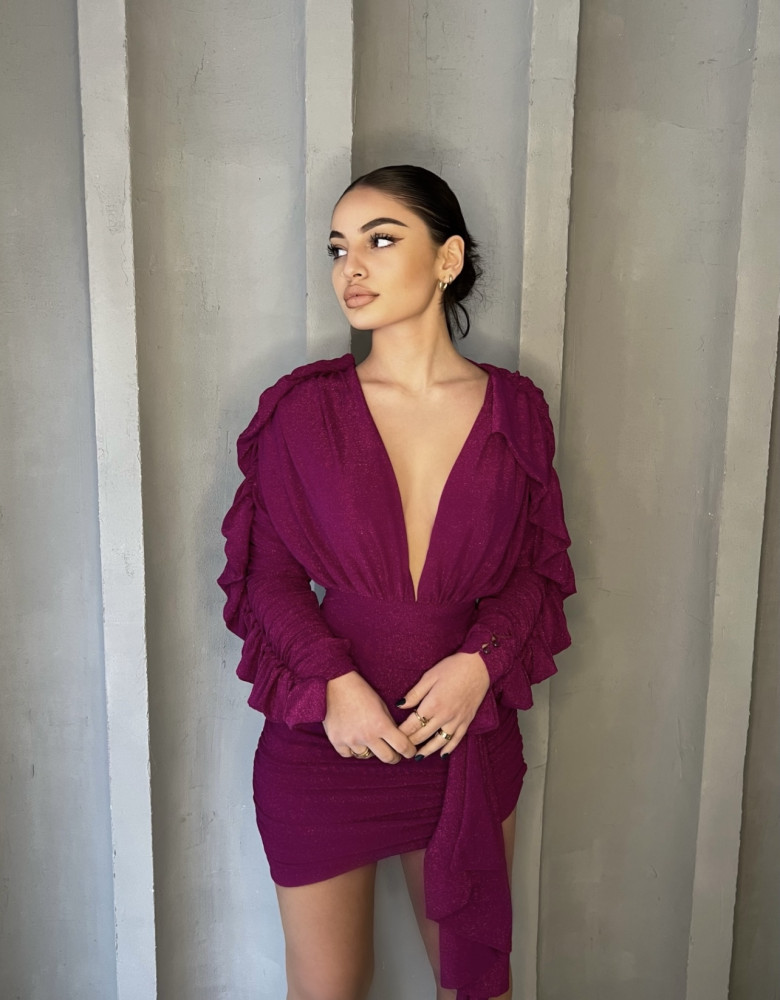 DRESS
