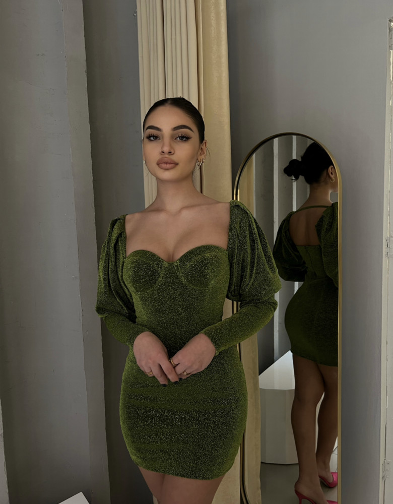 DRESS