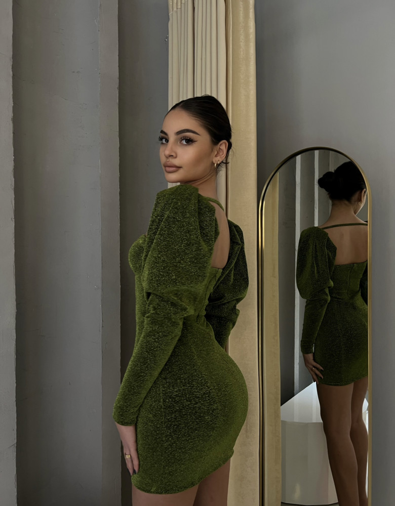 DRESS