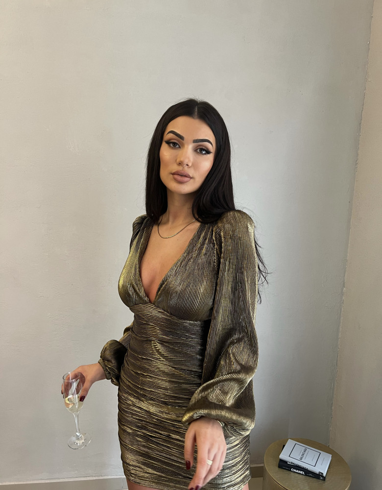 DRESS